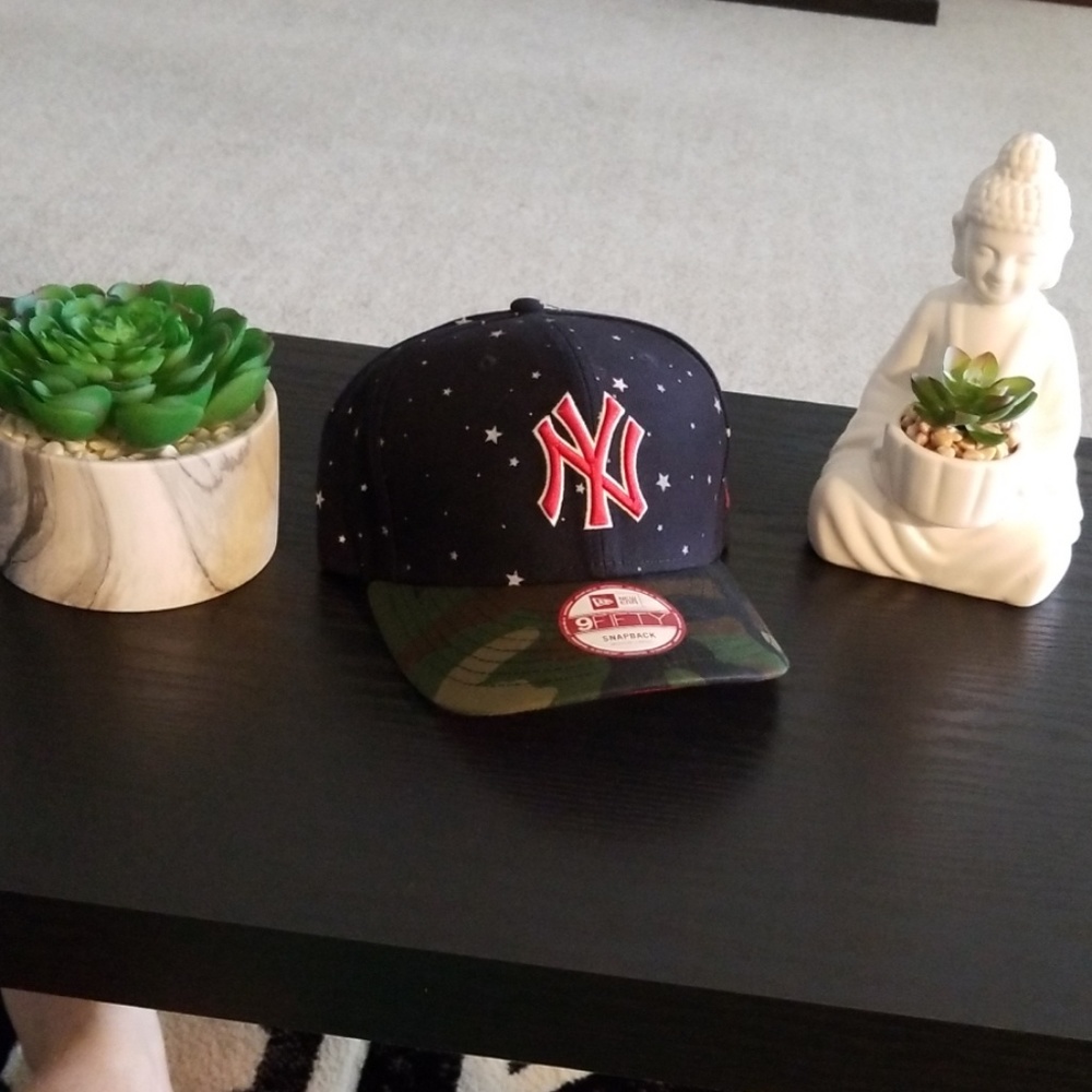 New York Yankees hat